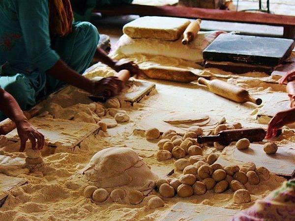 Indian Himalayas cultural tour, foothills and faiths