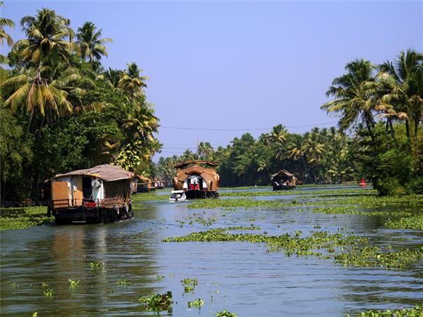 Kerala and tropical India cycling holidays
