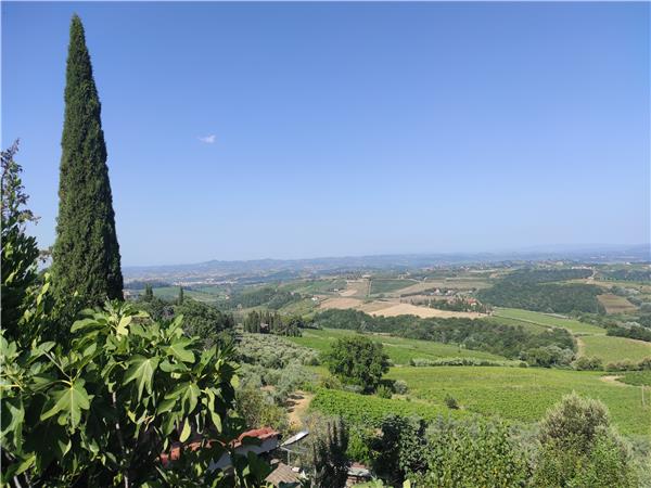 Tuscany tours, walking and wine tasting in Italy