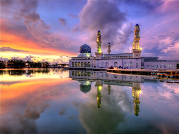 Borneo and Malaysia small group holiday