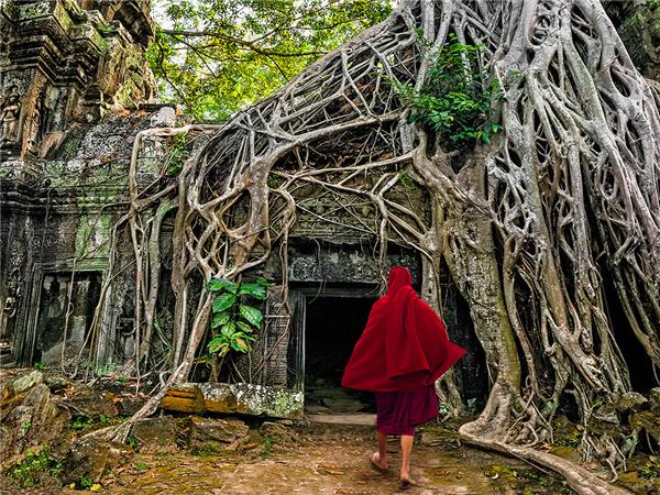 Vietnam to Thailand, small group holiday