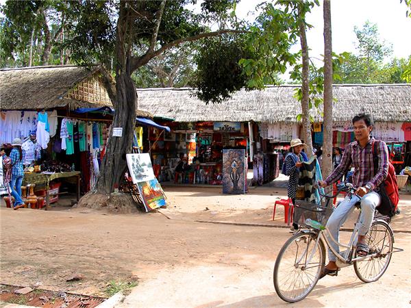 Vietnam to Thailand, small group holiday