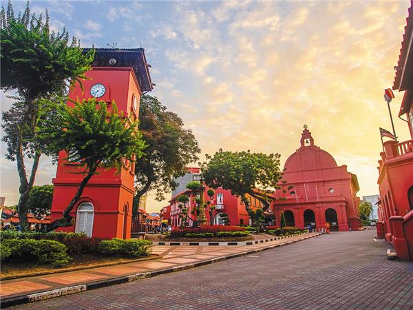 Bangkok to Singapore small group holiday