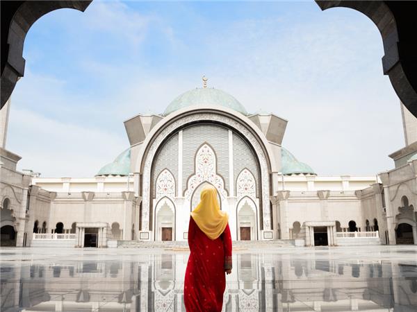 Bangkok to Singapore small group holiday
