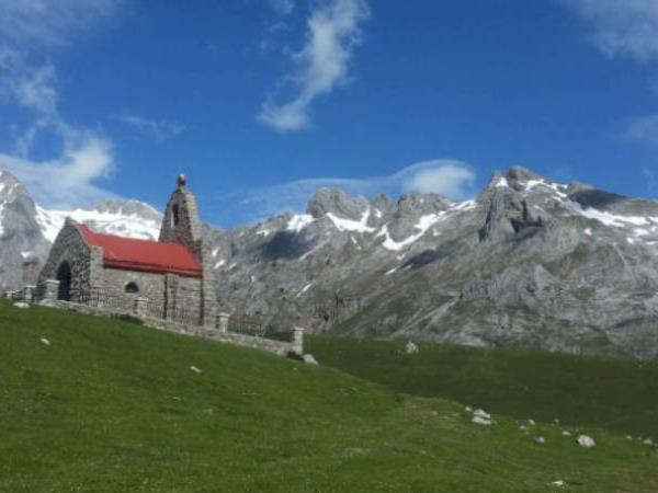 Walking in the Picos de Europa holiday