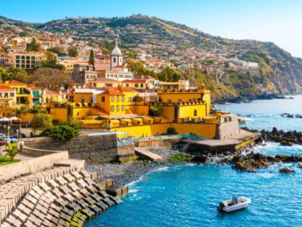 Madeira walking tour, private departure