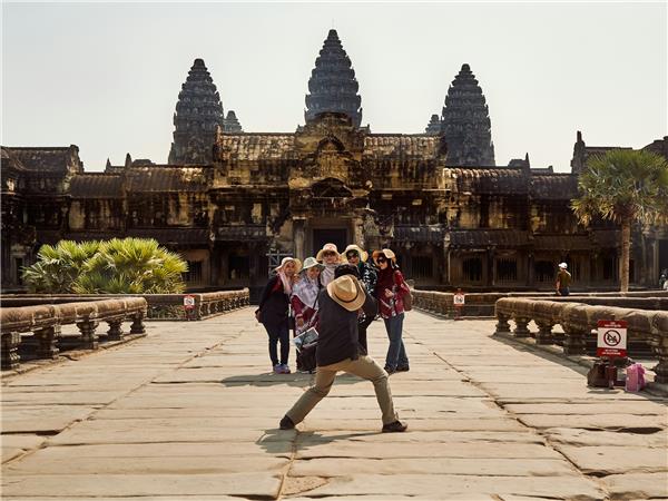 Vietnam  luxury tour with Angkor Wat