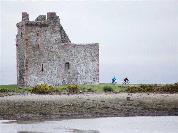Road cycling on Arran, Islay and Jura