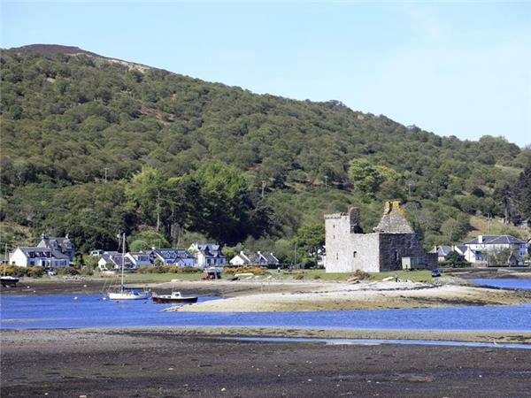 Road cycling on Arran, Islay and Jura