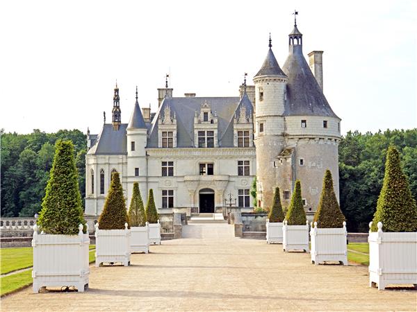 Loire Valley walking and wine holiday