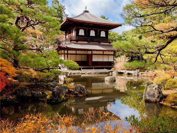 Japan cycling holiday, small group