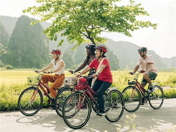 Hanoi to Halong Bay cycling holiday, Vietnam