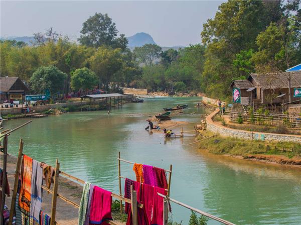 Highlights of Burma small group tour
