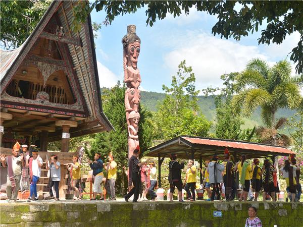 Sumatra small group holiday