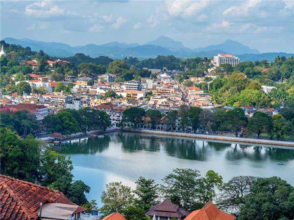 Highlights of Sri Lanka small group tour