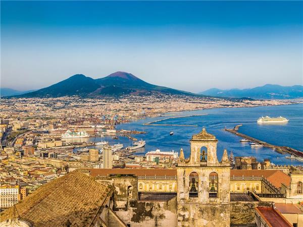 Amalfi Coast hike, boat & kayak holiday
