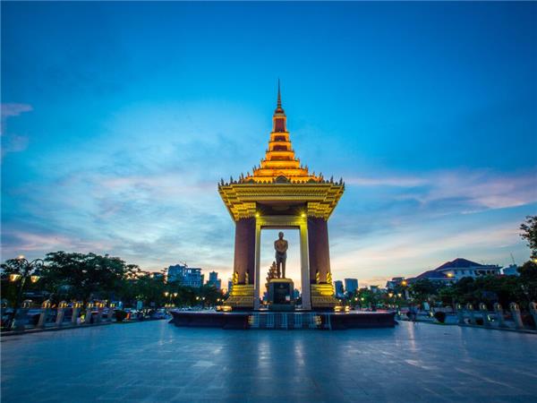 Cambodia activity holiday, hike, bike & kayak