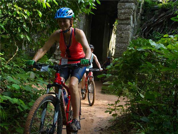 Cambodia activity holiday, hike, bike & kayak