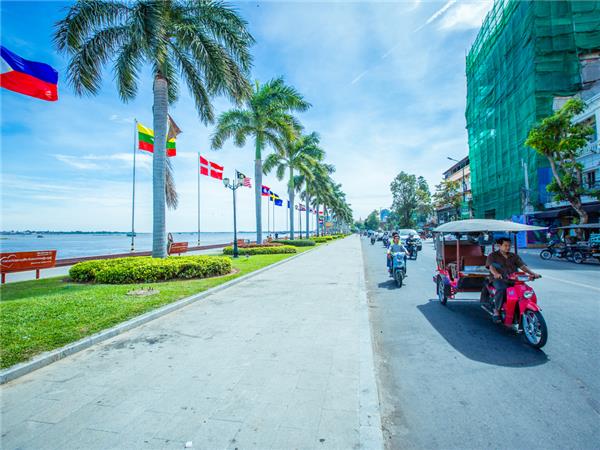 Cambodia family holiday for teenagers