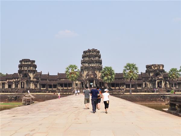 Premium Cambodia highlights tour, 6 days