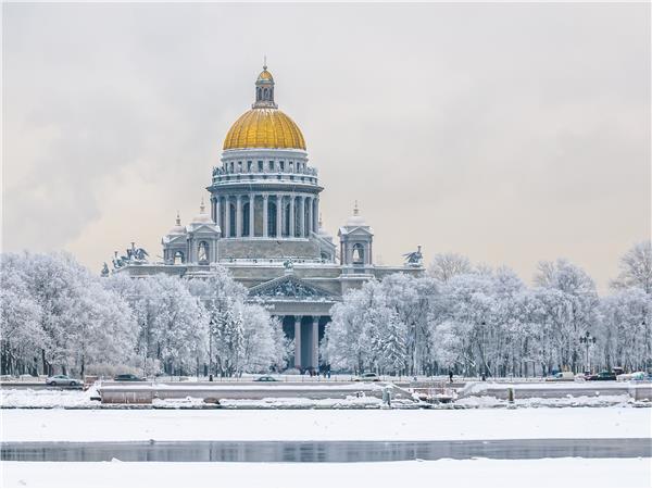Festive Russia holiday by rail
