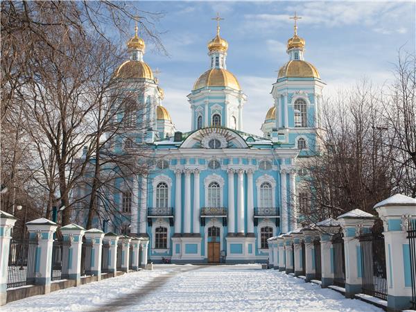 Festive Russia holiday by rail