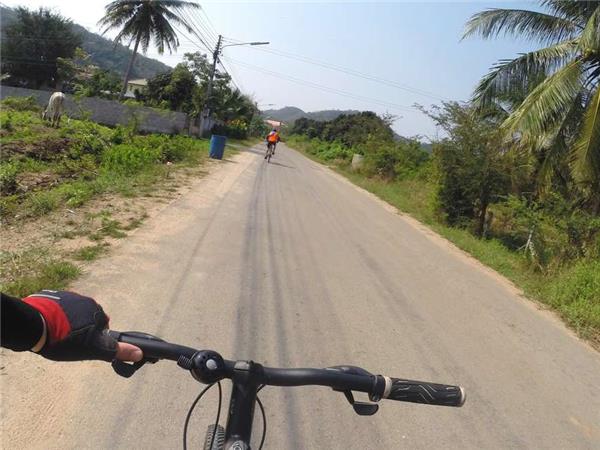 Bangkok to Saigon cycling holiday