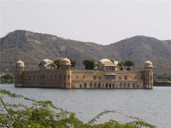 Northern India culture and wildlife holiday