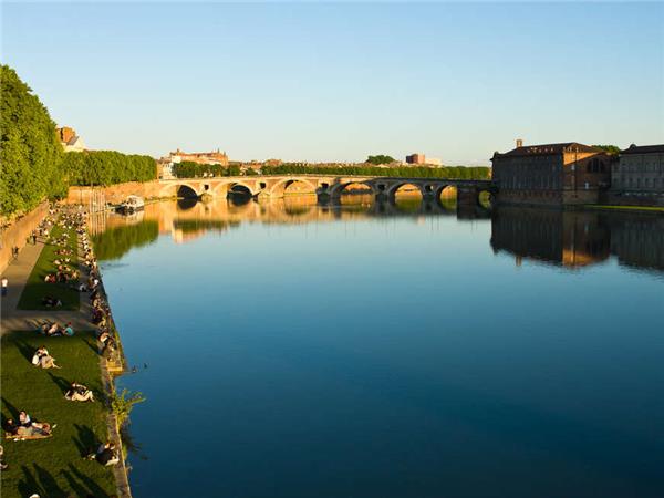 Canal du Midi cycling holiday in France