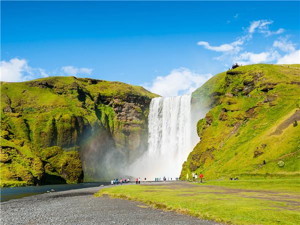 Camping in Iceland holiday for 18-29s