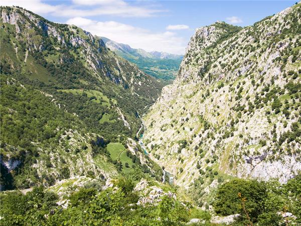 Trekking holiday in the Picos de Europa