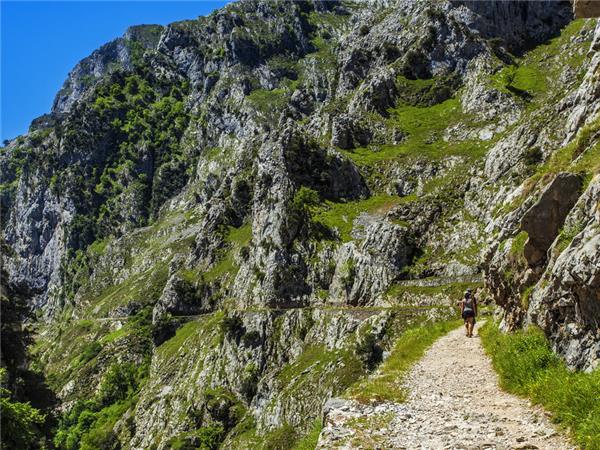 Trekking holiday in the Picos de Europa