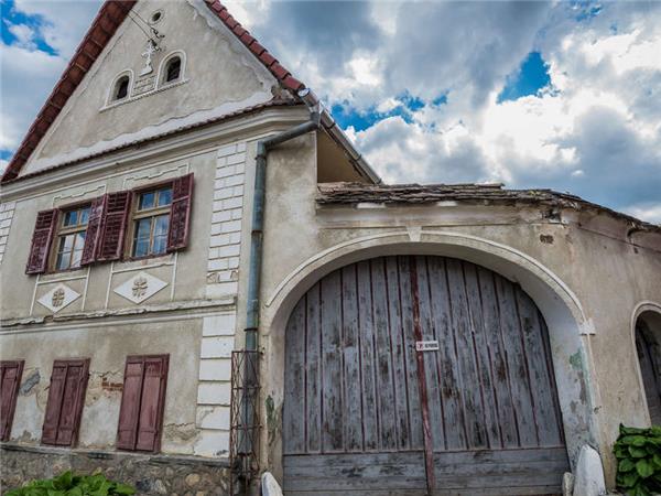 Cycling holiday in Romania small group