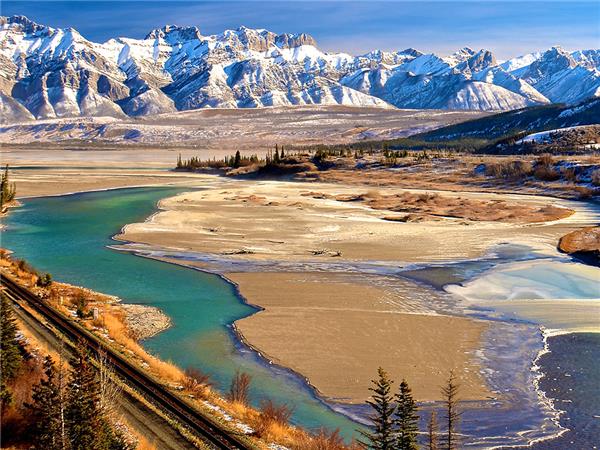 Canadian Rockies and Northern Lights tour