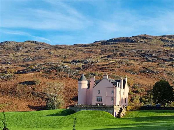 Autumn walking holiday in the Scottish Highlands