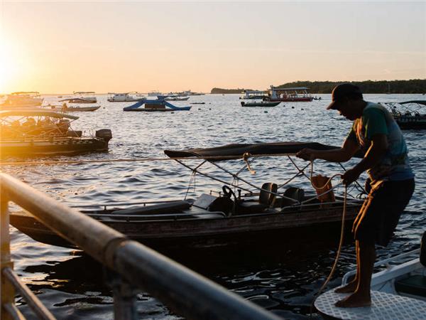 Brazilian Amazon by boat holiday
