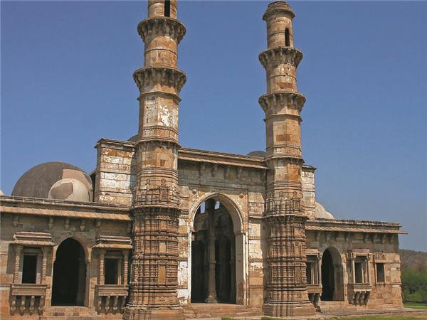 Gujarat tour, tribes and wildlife, India