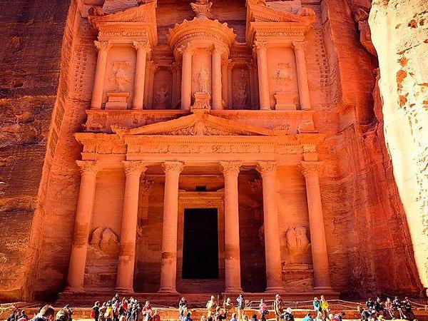 Jordan and Dubai small group tour