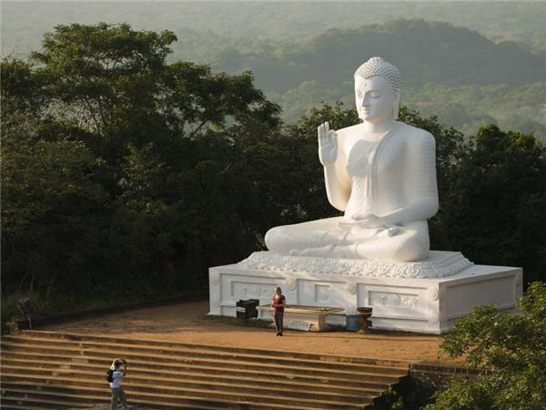 Sri Lanka small group holiday, Buddhas Island 