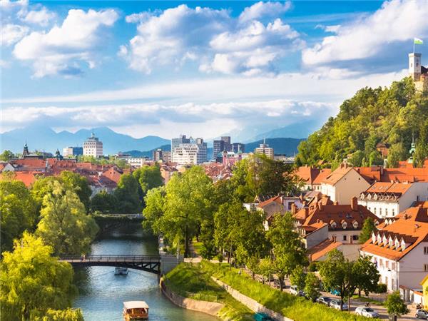 Alpine lakes of Slovenia holiday