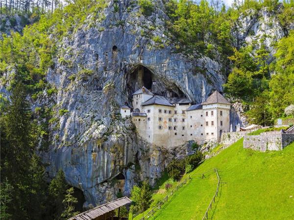 Alpine lakes of Slovenia holiday