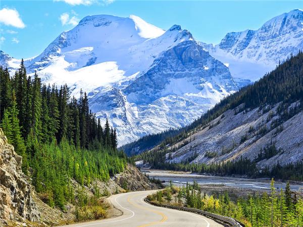 Walking in the Canadian Rockies holiday