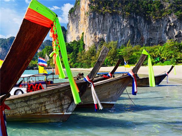 Thailand island hopping holiday