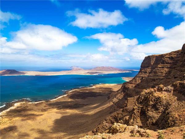 Lanzarote walking holiday in Canary Islands