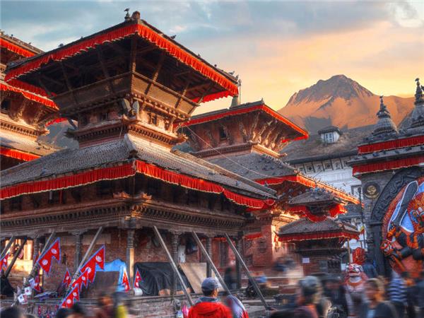 Walking the Annapurna foothills holiday