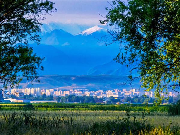 Walking in Kyrgyzstan holiday