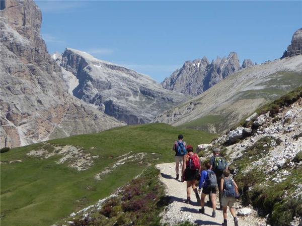 Italy walking holiday in the Dolomites