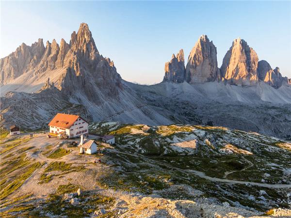 Italy walking holiday in the Dolomites