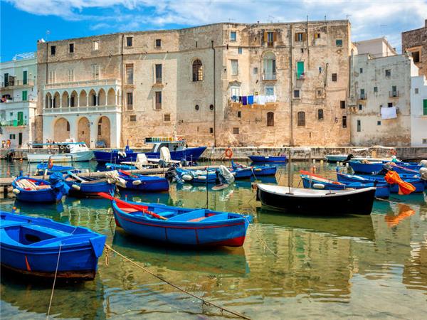 Puglia walking holiday in Italy