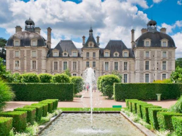 Loire Valley by bike holiday